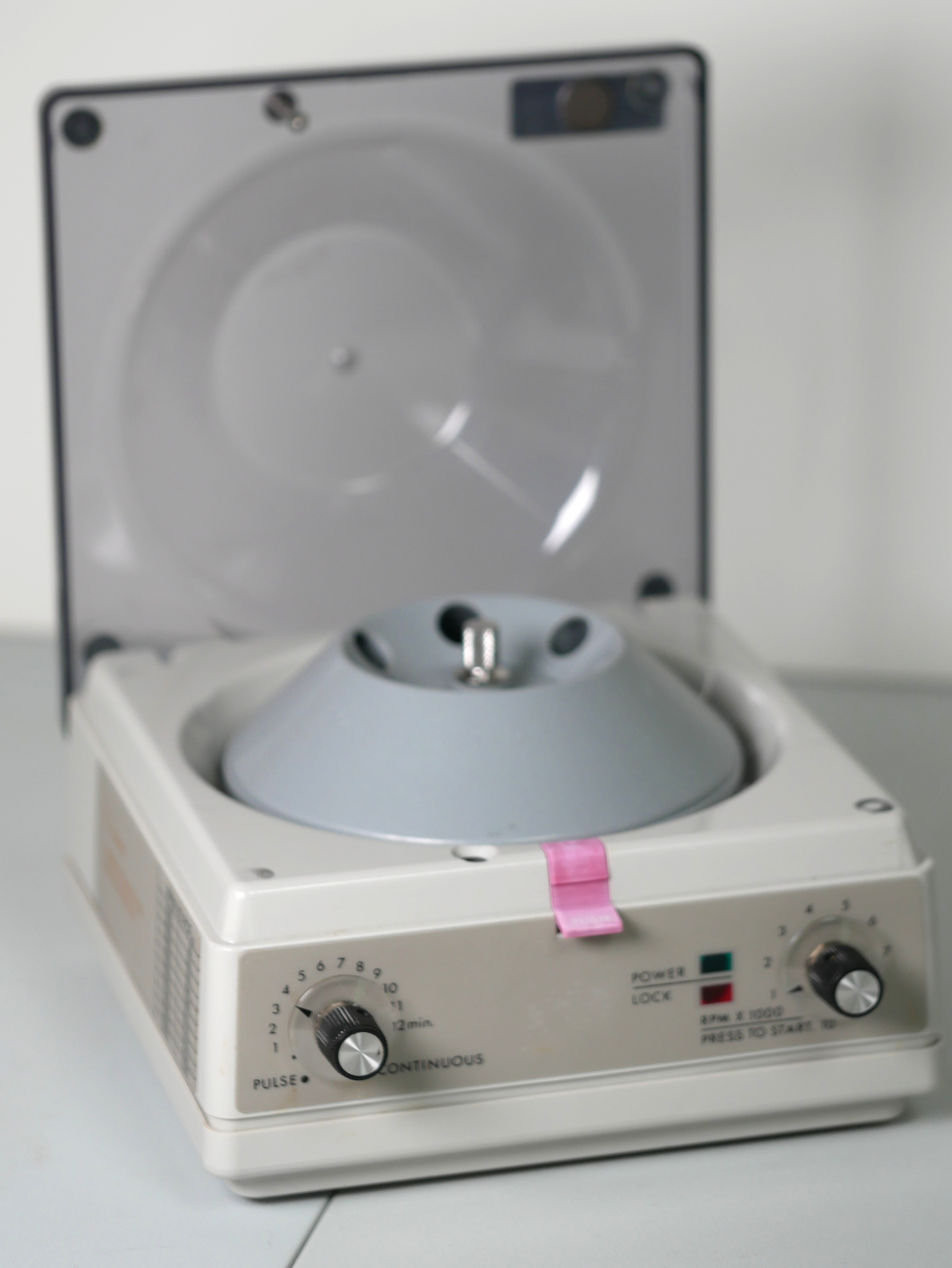 VWR Model V Microcentrifuge HLEC